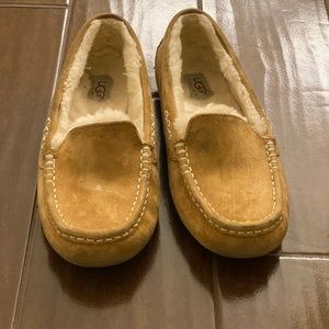 Ugg slippers